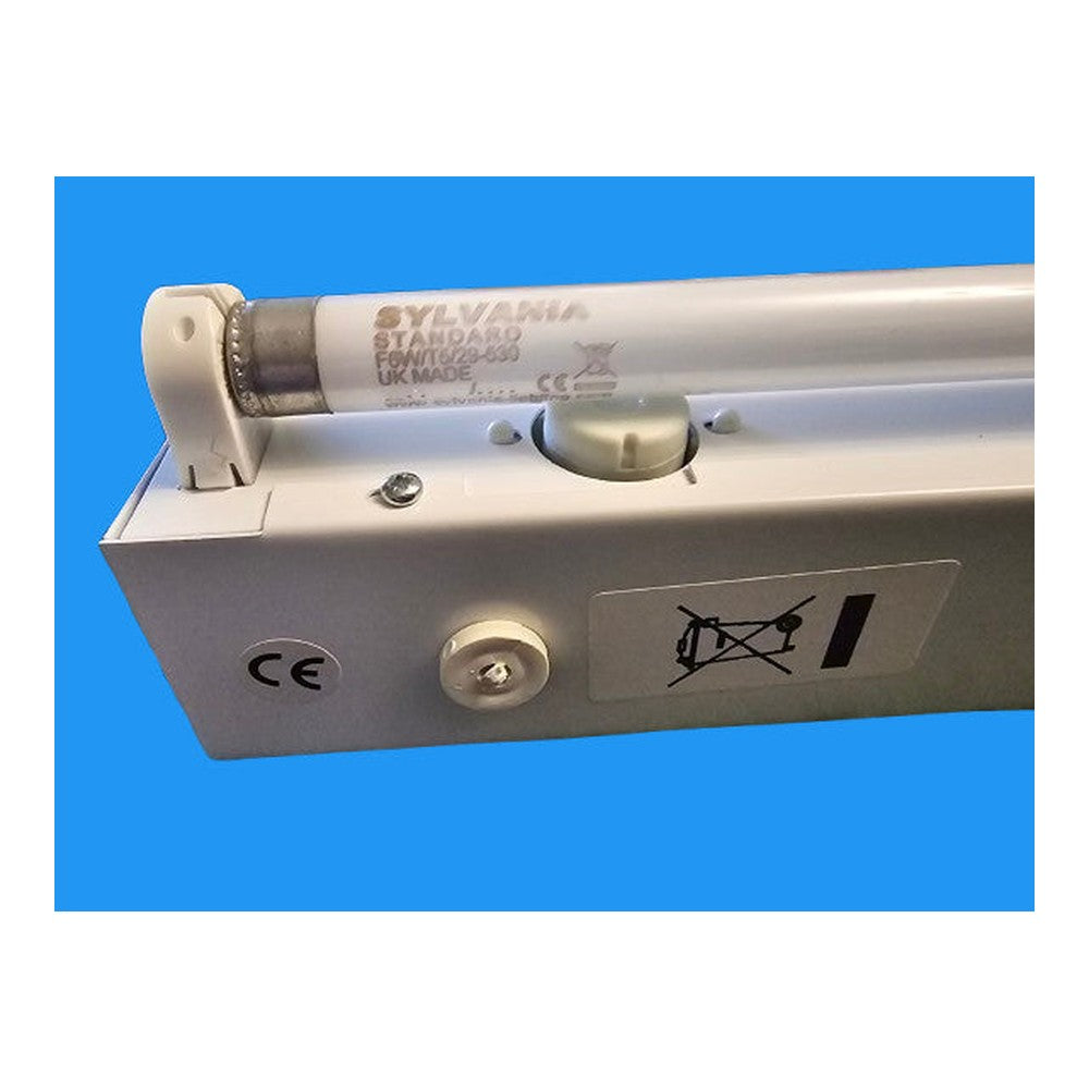 9" 6w Kitchen Light With 9" Sylvania Tube Brackenheath KO243 240v