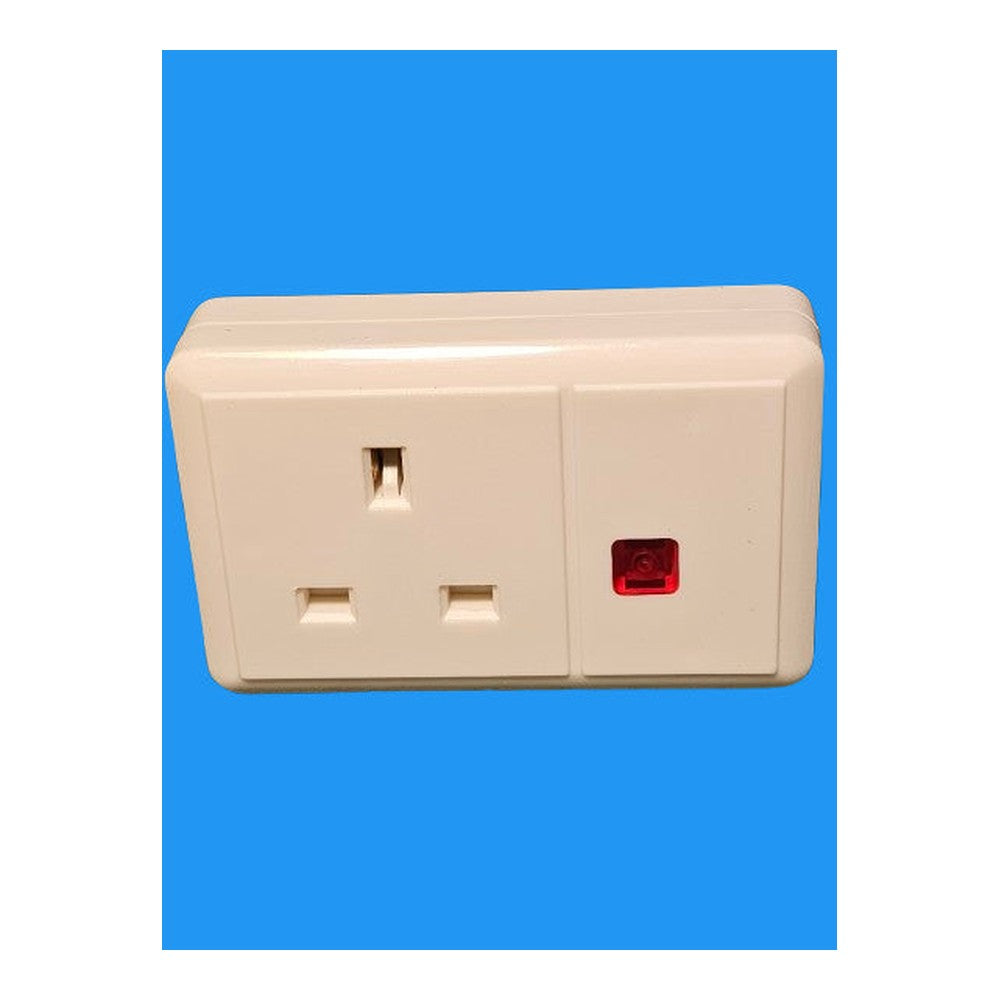 Rewirable Mains Extension Click 1 Gang 13A Trailing Socket with Neon ES001