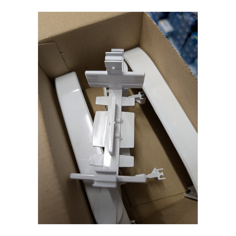 MK VTSLC WHI Prestige Plus Trunking Aluminium Couplers (Box of 2)