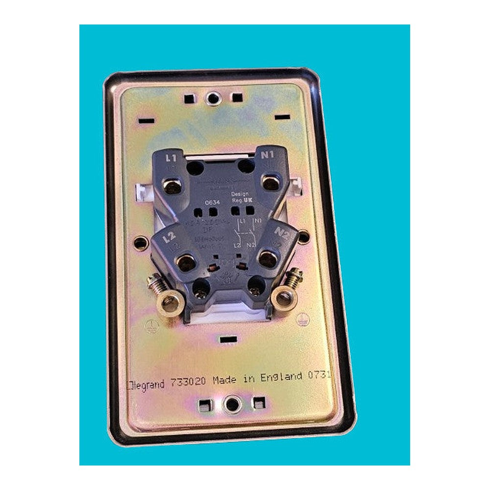 Legrand 733020 D P Switch 2 Gang 45 Amp Cooker/Shower Brushed Steel 146 x 86mm